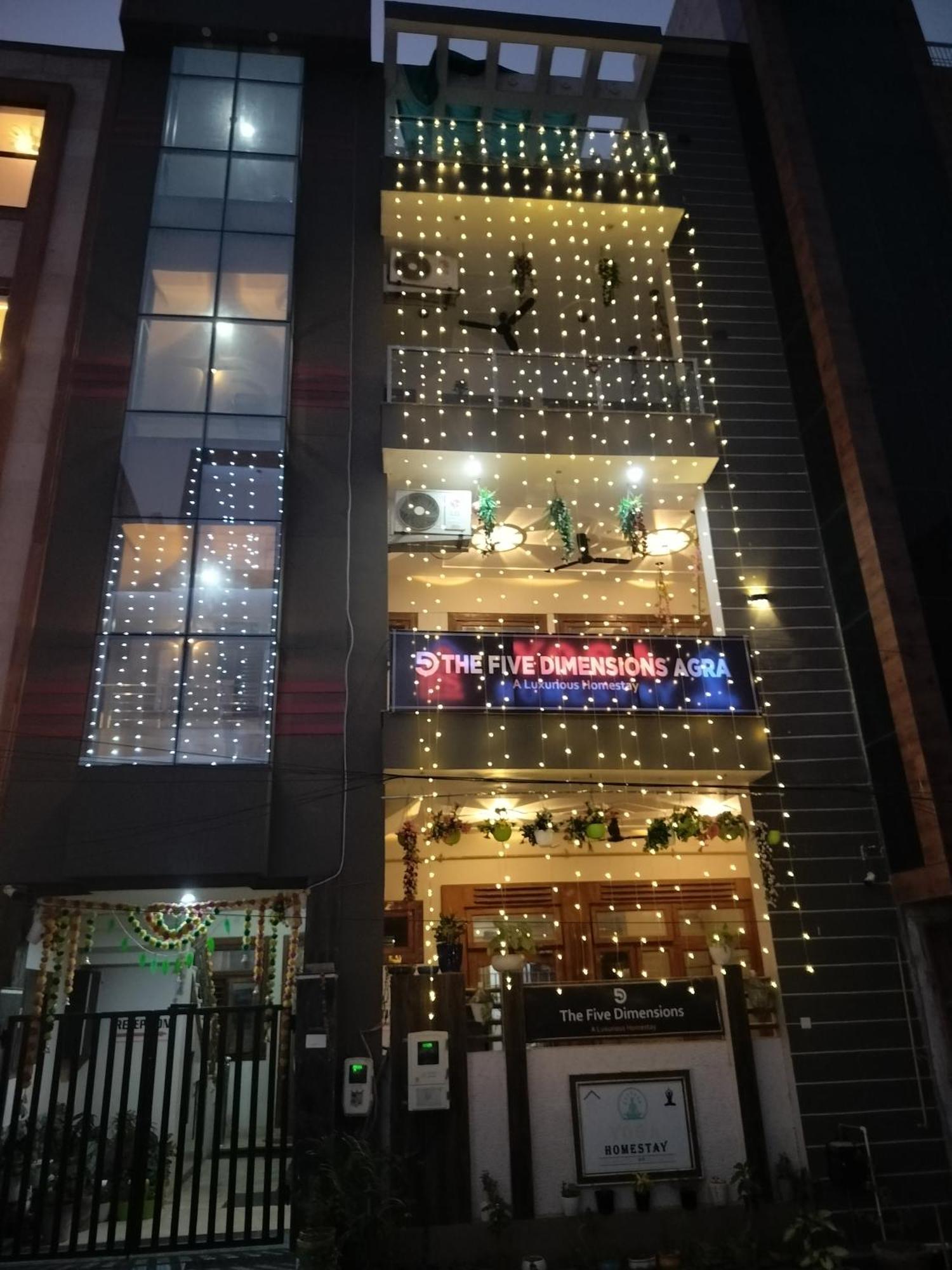 Apartmán The Five Dimension Agra  Exteriér fotografie