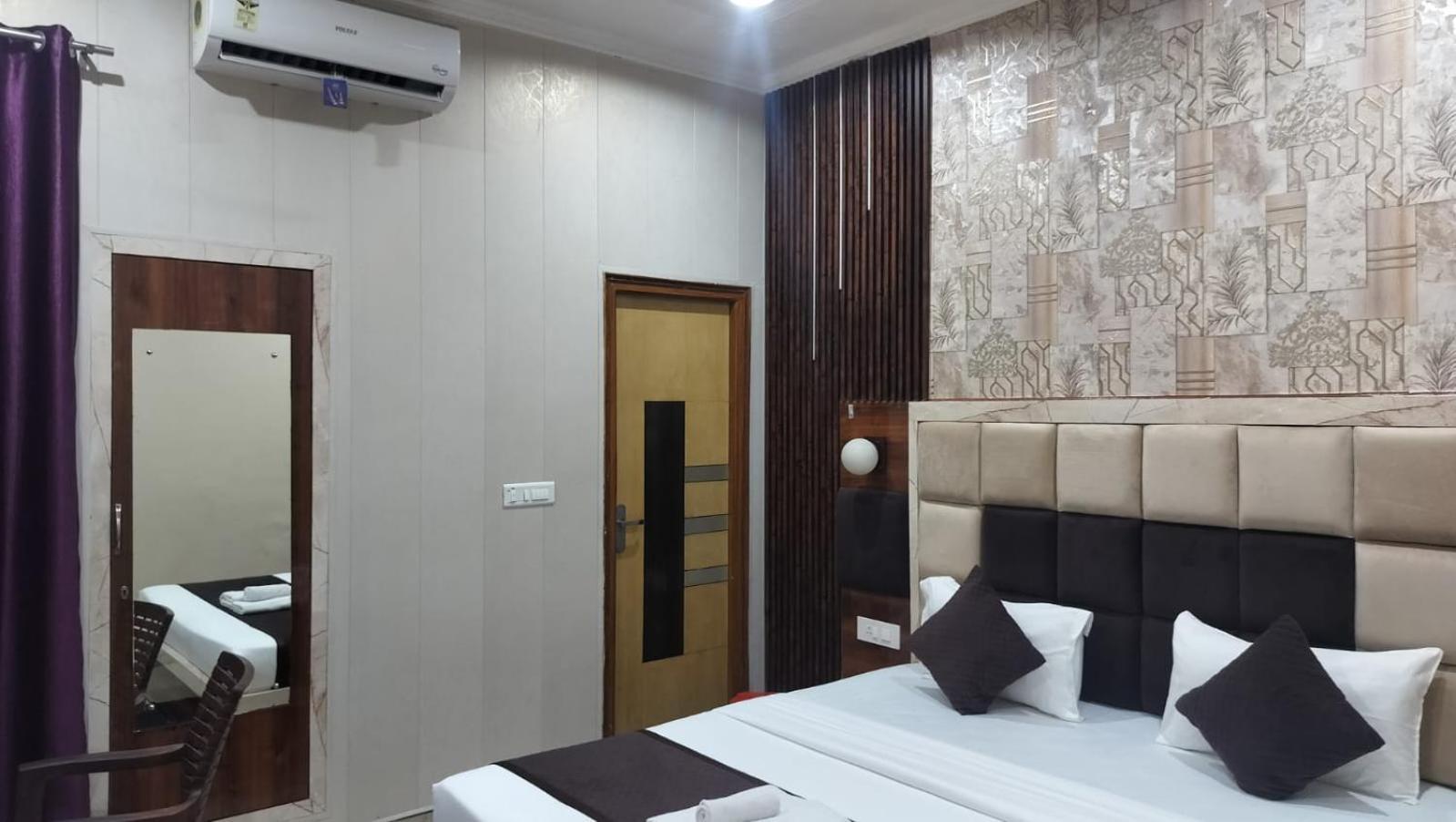 Apartmán The Five Dimension Agra  Exteriér fotografie